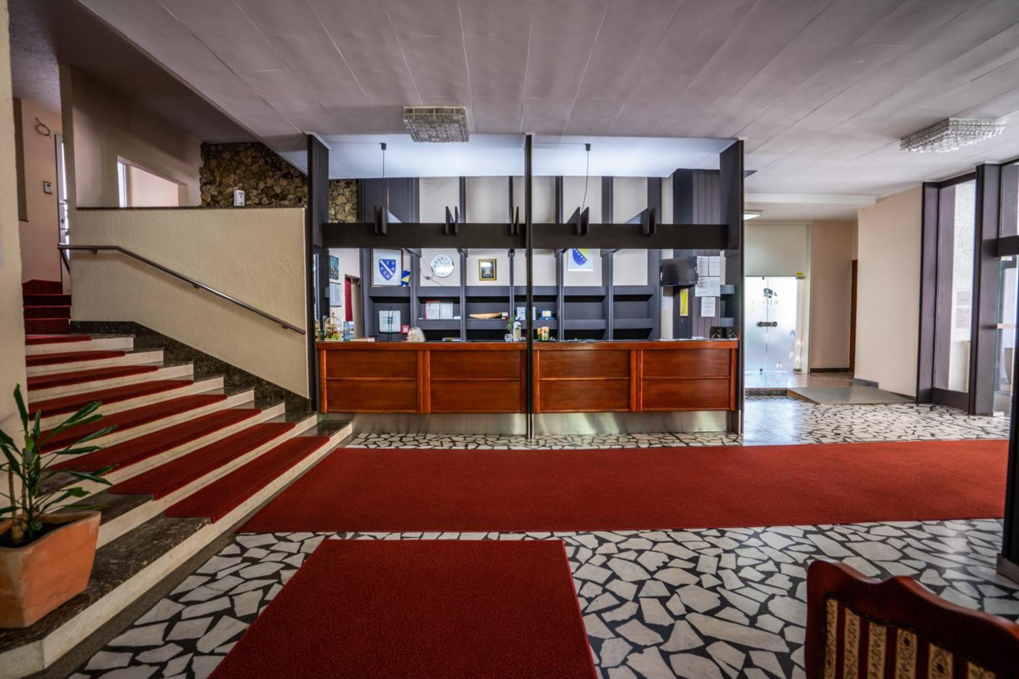 Park Hotel Bihać Zewnętrze zdjęcie
