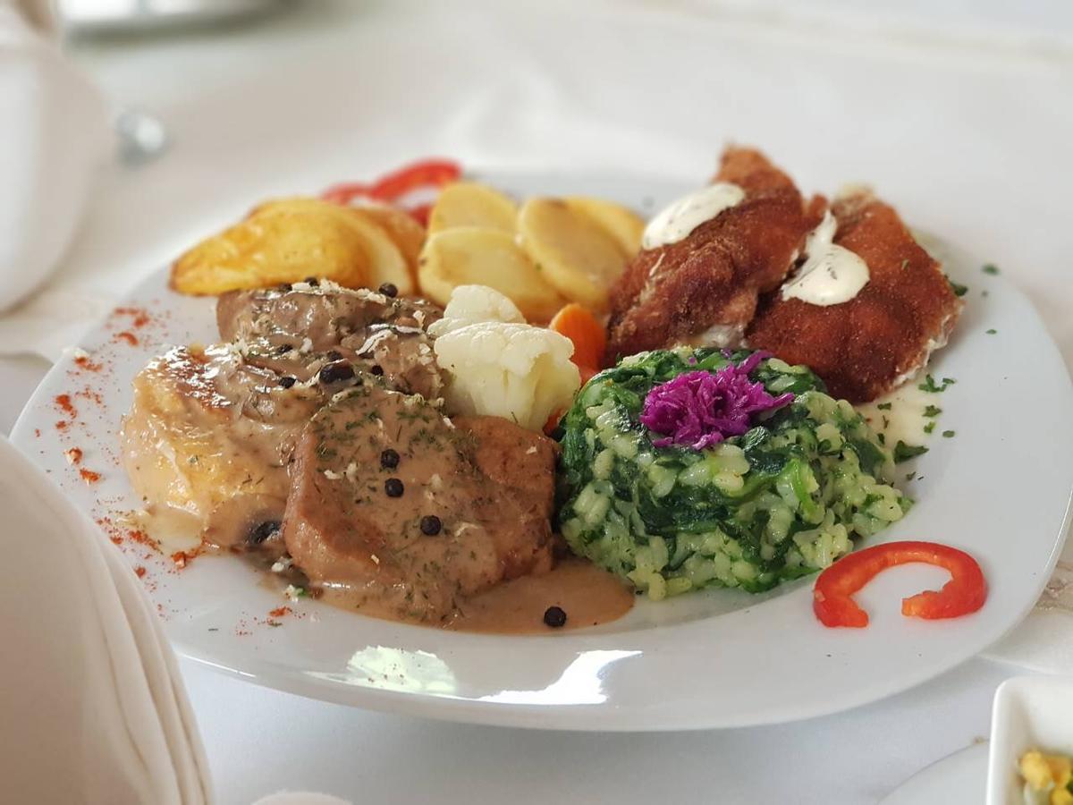 Park Hotel Bihać Zewnętrze zdjęcie