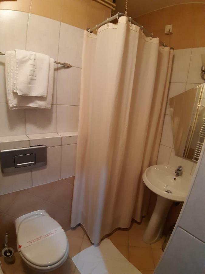 Park Hotel Bihać Zewnętrze zdjęcie